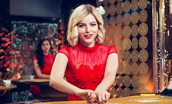 Hình ảnh các trận đấu đá gà kịch tính